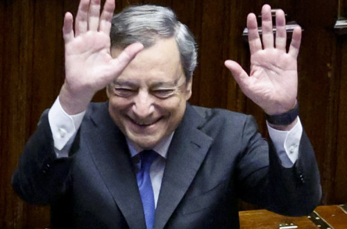 Mario Draghi no parlamento italiano. Foto de FABIO FRUSTACI/EPA/Lusa.