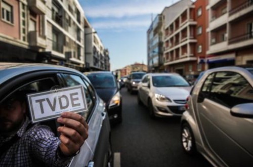 Protesto de motoristas de TVDE em Lisboa. Foto de Mário Cruz/Lusa.