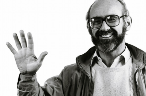 Ignacio Martín-Baró. Foto da página de Facebook dedicada ao autor.