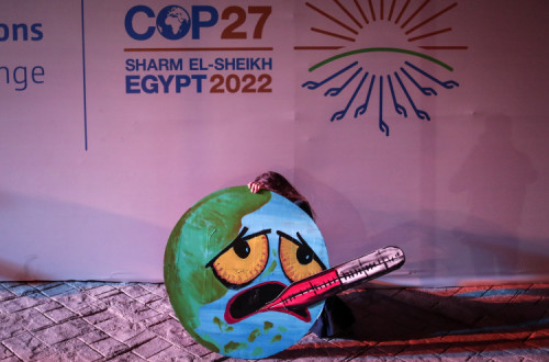 Protesto na COP27. Foto de SEDAT SUNA, EPA-EFE/Lusa.