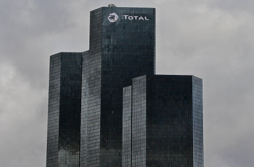 Sede da Total em França. Foto de Serinus/Pexels.