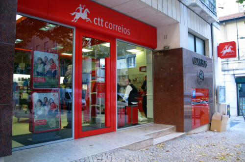 O processo de despedimentos encapotados acontece quando os CTT se candidatam a uma certificação EFR - Entidade Familiarmente Responsável – Foto de Paulete Matos