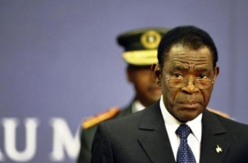 O parlamento português condena assim o regime de Teodoro Obiang de violar os direitos de 135 militantes da oposição, encarcerados sem acusação e por tempo indeterminado na prisão de Evinayong. 