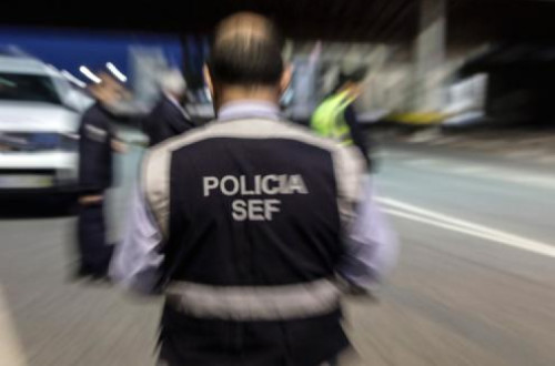 Inspetores do SEF - foto de Miguel Pereira da Silva/Lusa (arquivo)