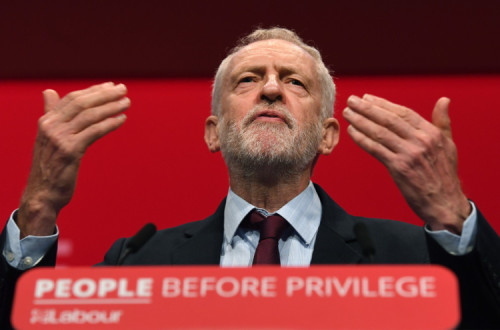 Jeremy Corbyn discursa no Congresso do Partido Trabalhista em Brighton, 24 de agosto de 2019. Foto: Andy Rain/EPA/Lusa.