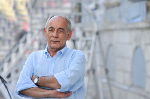 "O SNS atravessa uma profunda crise que vai agravar-se se nada for feito, entretanto, em sua defesa", alerta João Semedo - Foto de Paulete Matos