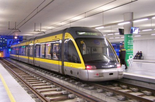 Pivatizar as empresas de transporte coletivo do Porto a todo o custo, é o que quer o governo. Foto de Jcornelius, wikimedia commons