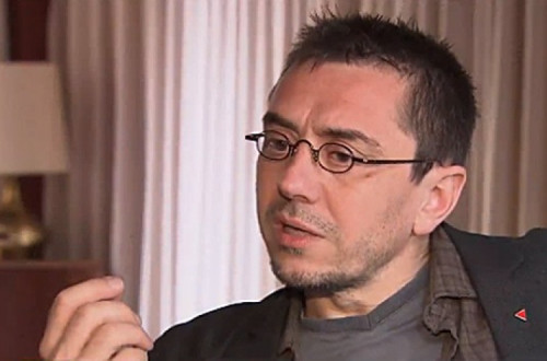 Juan Carlos Monedero: "dissemos que não vínhamos para empatar, vínhamos para ganhar o jogo". Foto de Actualidad RT, retirada de Aporrea.