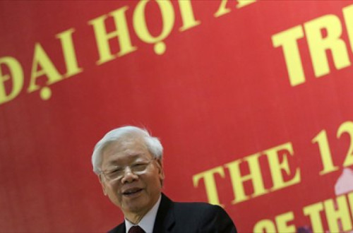 No Vietname, desde meados dos anos 80, o partido comunista seguiu, no essencial, o modelo chinês: transição para o capitalismo, mas manutenção do regime de partido único. Atualmente, este é liderado por Nguyen Phú Trong