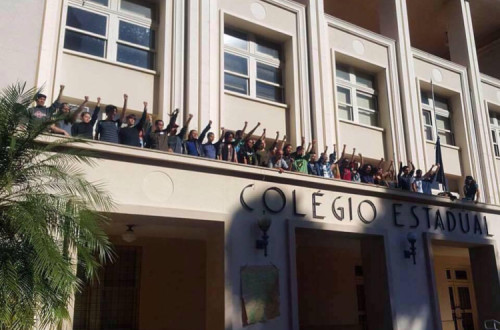 Ocupação do colégio estadual do Paraná em Curitiba.