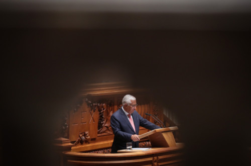 António Costa no debate do OE2022 no parlamento – foto de Mário Cruz/Lusa