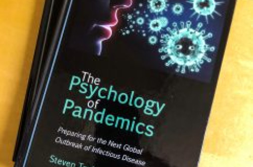 Capa do livro Psicologia da Pandemia. Fonte Universidade da Colúmbia Britânica.