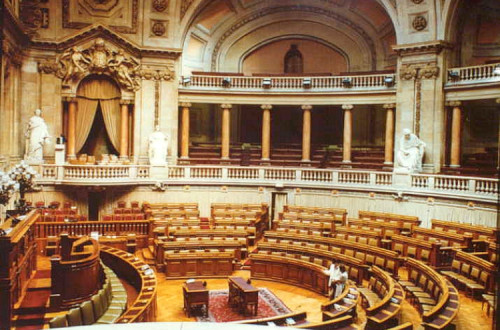 Parlamento (hemiciclo) – Foto IPPAR, disponível na wikipedia