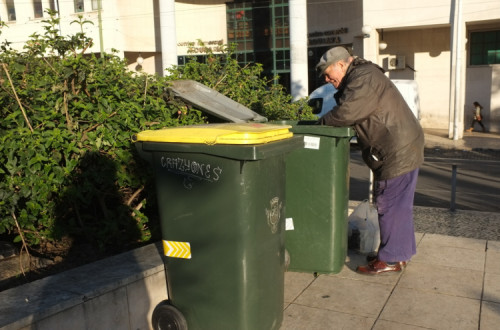 O estudo não encontrou evidências de que as políticas redistributivas, como impostos e benefícios sociais, prejudiquem o crescimento económico. Foto de Paulete Matos