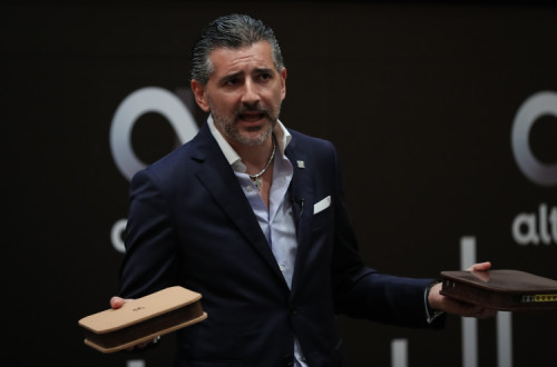 A NOWO foi dispensada do pagamento de multa uma vez que o processo teve origem num pedido de clemência da NOWO.