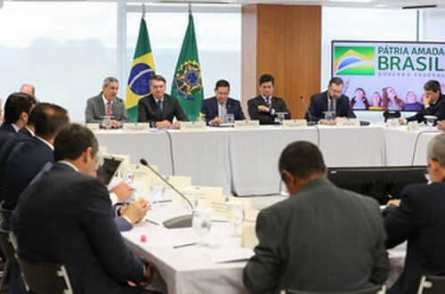 Na reunião foram proferidos 39 palavrões. Foto reprodução.