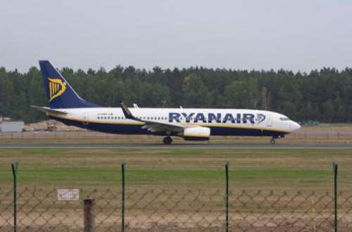 Greve de tripulantes portugueses da Ryanair tem 80% de adesão - Foto ta_dzik/flickr