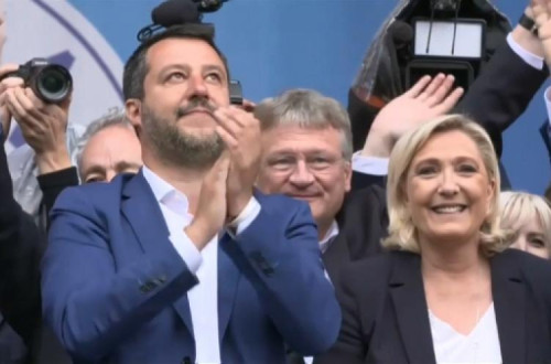Matteo Salvini e Marine Le Pen são ideólogos do novo grupo de extrema direita (ID) do Parlamento Europeu, que garantiu eleição de 73 eurodeputados