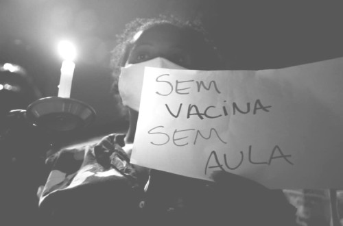 Sem vacina, sem aula. Foto: Jornalistas Livres