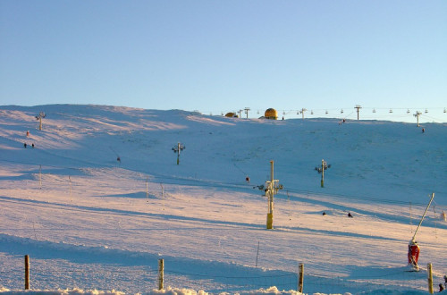 “O património natural da Serra da Estrela tem sido degradado pela atividade da Turistrela”, acusa o Bloco.