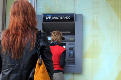Multibanco - Foto de Paulete Matos