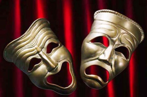Para João Brites, o teatro "amplia o espírito crítico". Imagem Jornal Tornado