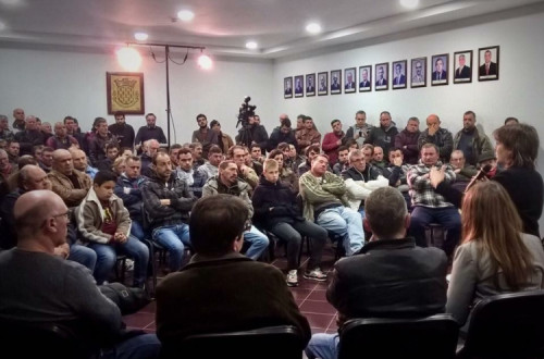 “A maioria dos trabalhadores de pedreiras laboram desde muito jovens e estão sujeitos a uma carga horária excessiva” - Foto de esquerda.net