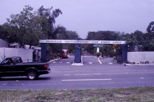 Universidade Centroamericana. Foto de Pablo H/Flickr.