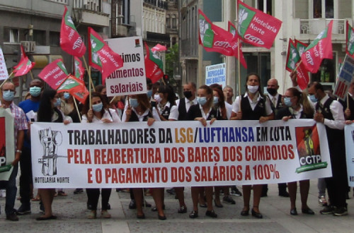 Trabalhadores dos bares dos comboios venceram e vão retomar trabalho na próxima quinta-feira