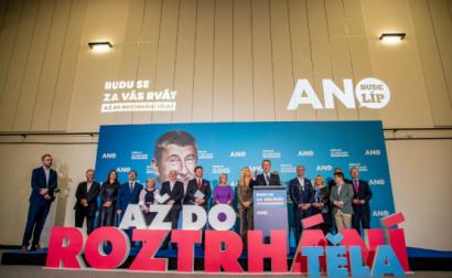 Movimento ANO do milionário populista Andrej Babiš foi derrotado nas eleições legislativas de 2021 na República Checa – Foto de Martin Divisek/Epa/Lusa
