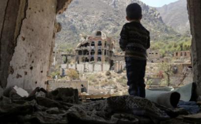 Iémen: a guerra já provocou milhares de mortos e a fome ameaça grande parte da população; foto de KarimaKahlany/Twitter