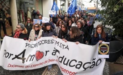 Professores manifestam-se em Beja. Foto de Nuno Veiga/Lusa.