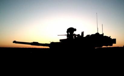 Tanque do exército norte-americano no Iraque. Foto de j. botter/Flickr.