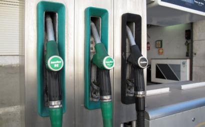 “ISP baixa 20 cêntimos, mas combustíveis só descem entre 15 e 11 cêntimos”, assinalou Catarina Martins – Foto de Paulete Matos