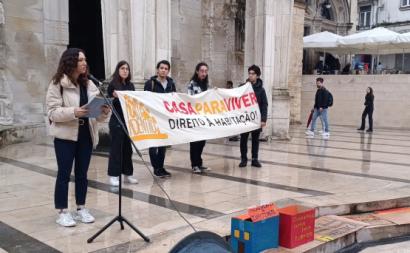 Mariana Rodrigues na Manifestação Casa para Viver, em Coimbra, a 1 de abril de 2023