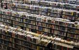 Estantes de uma biblioteca pública em Boston