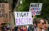 Manifestação Unite the Rights anti-Trump.
