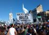 Manifestação contra os aumentos de tarifas promovidos por Macri. Foto de Banfield.