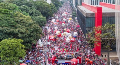 A multidão tomou a avenida Paulista, centro financeiro do país. Foto de Ricardo Stuckert