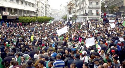 Milhões de pessoas manifestaram-se por toda a Argélia, opondo-se à tentativa de impor o quinto mandato de Bouteflika, como um facto consumado