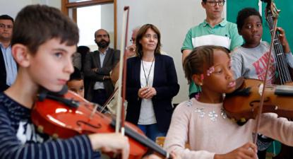 Catarina Martins visitou Orquestra Geração na Escola Maria Keil, na Apelação, em Loures, 11 de junho de 2019 – Foto António Pedro Santos/Lusa