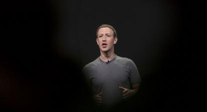 Mark Zuckerberg, presidente e fundador do Facebook, fala durante o lançamento de produto Oculus Connect 4 em San Jose, California, numa quarta-feira, 11 de outubro de 2017.