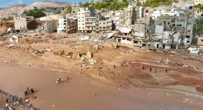 Destruição na cidade de Derna, no leste da Líbia. 