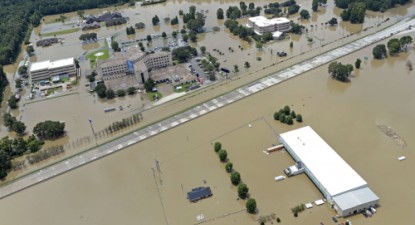 “Viver com mais 2ºC significa seca e desertificação, significa cheia e afundamento” - Inundações Luisiana, EUA