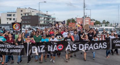 Manifestação contra as dragagens no Sado, realizada a 13 de outubro de 2018 - Foto de Fernando Pinho