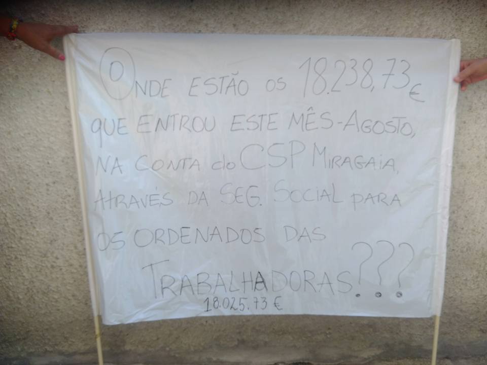 Protesto das trabalhadoras do Centro Social e Paroquial de Miragaia. 