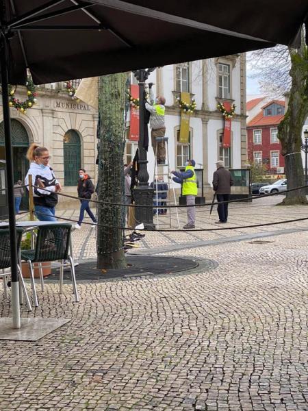 Funcionários da Câmara de Viseu removeram o memorial na manhã desta quinta-feira, 26 de novembro de 2020