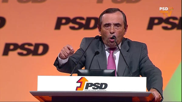 Álvaro Amaro diz que votou contra “salvar vidas” no Mediterrâneo, porque a resolução não teve em conta a posição do PPE