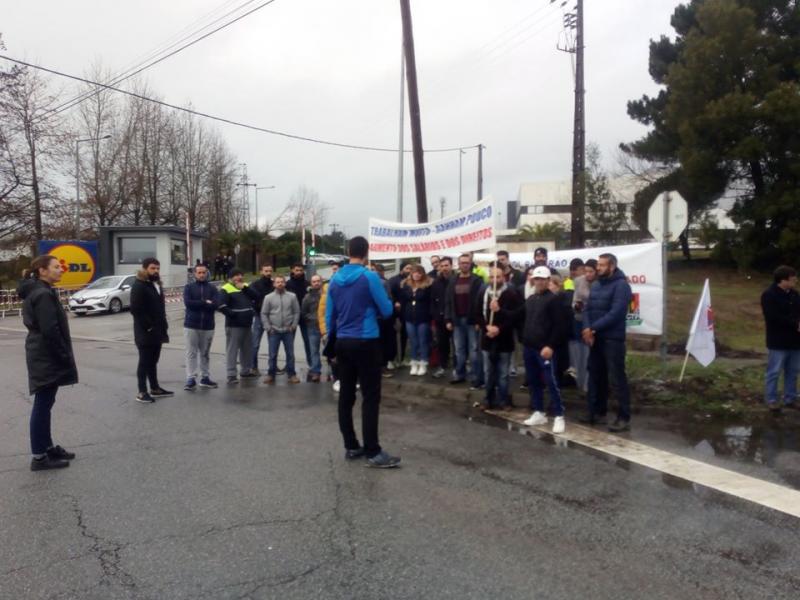 Piquete de greve no entreposto do Lidl em Ribeirão, Vila Nova de Famalicão