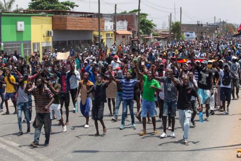 Manifestação de 11 de novembro em Luanda, Angola – foto de Epa/Lusa